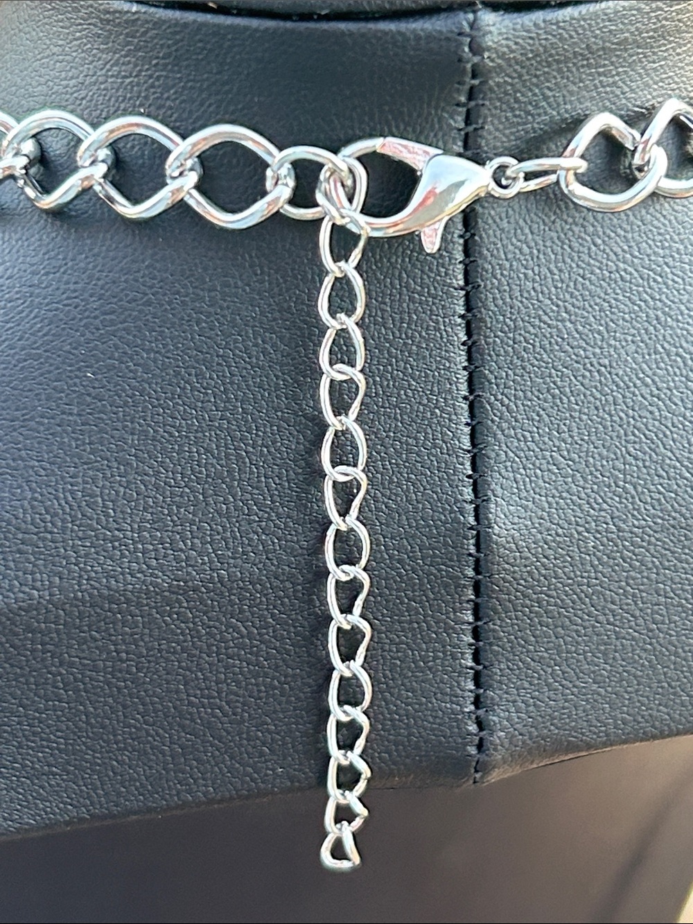 Paparazzi SANDS OF TIME Rhinestone and Silvertone necklace - Picture 7 of 7